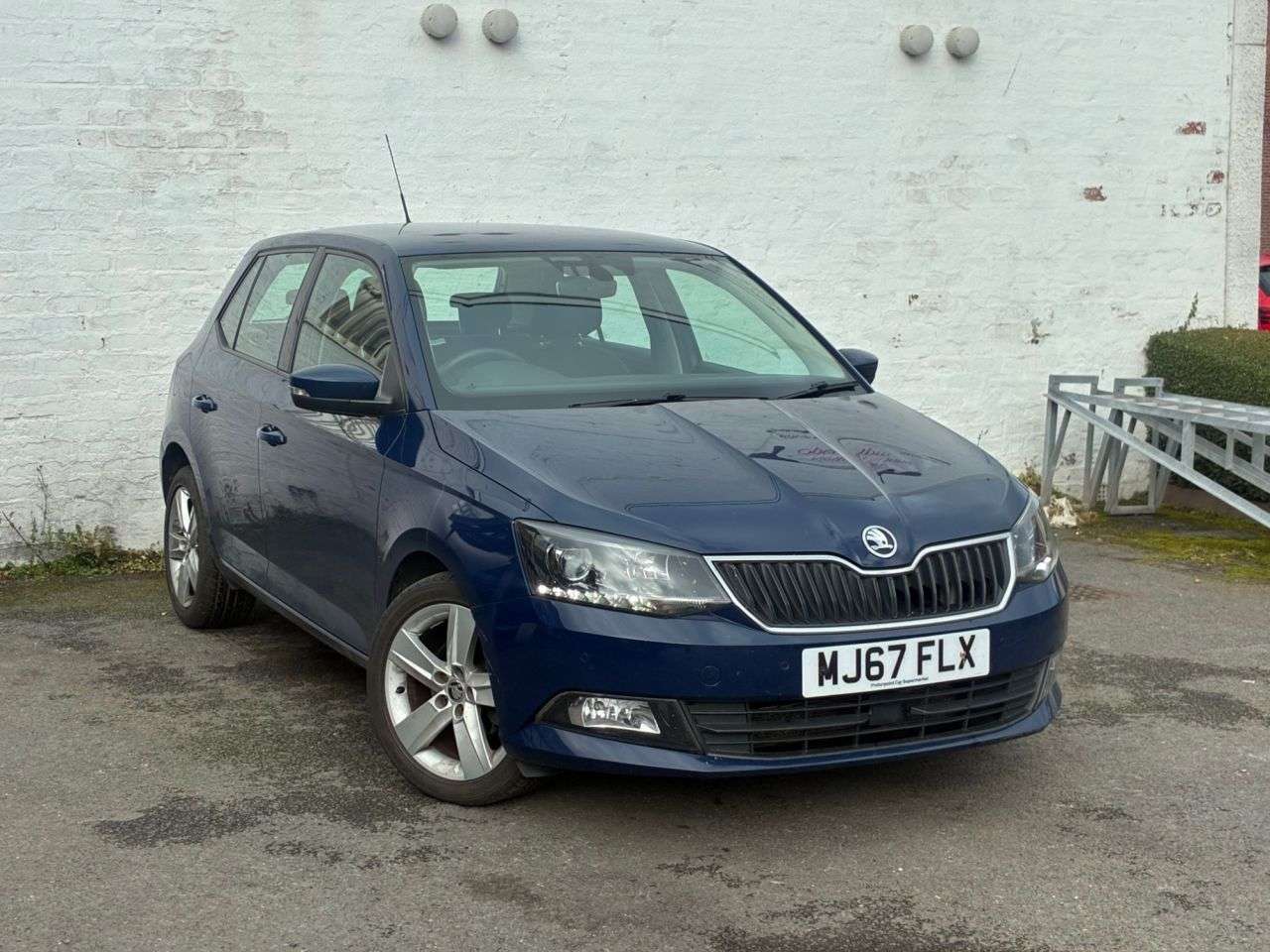 A 2017 SKODA FABIA 1.0 TSI SE L Hatchback 5dr Petrol Manual Euro 6 (s/s) (95 ps) FULL SERVICE A 2017 SKODA FABIA 1.0 TSI SE L Hatchback 5dr Petrol Manual Euro 6 (s/s) (95 ps) FULL SERVICE