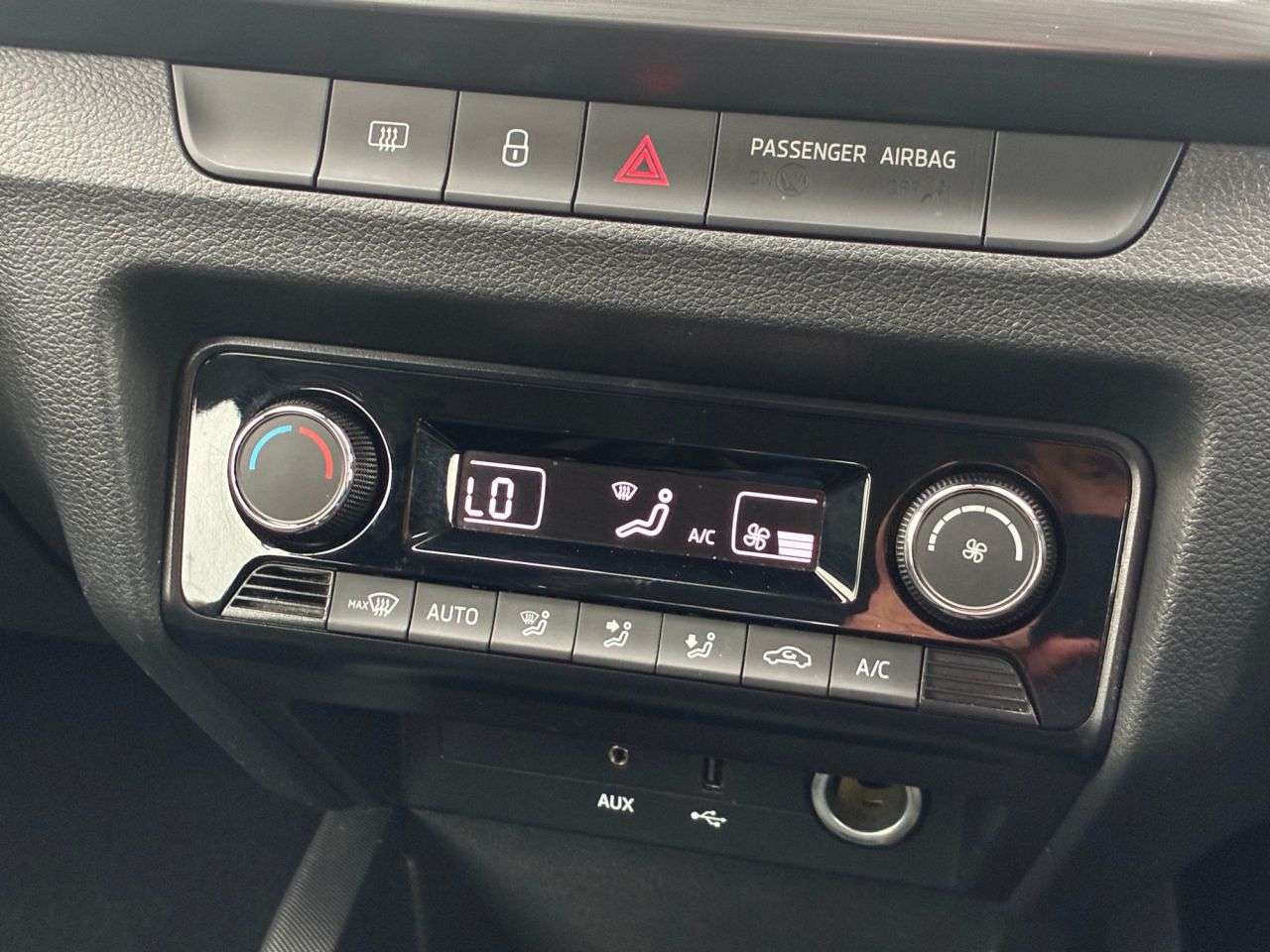 2017 SKODA FABIA 2017 SKODA FABIA