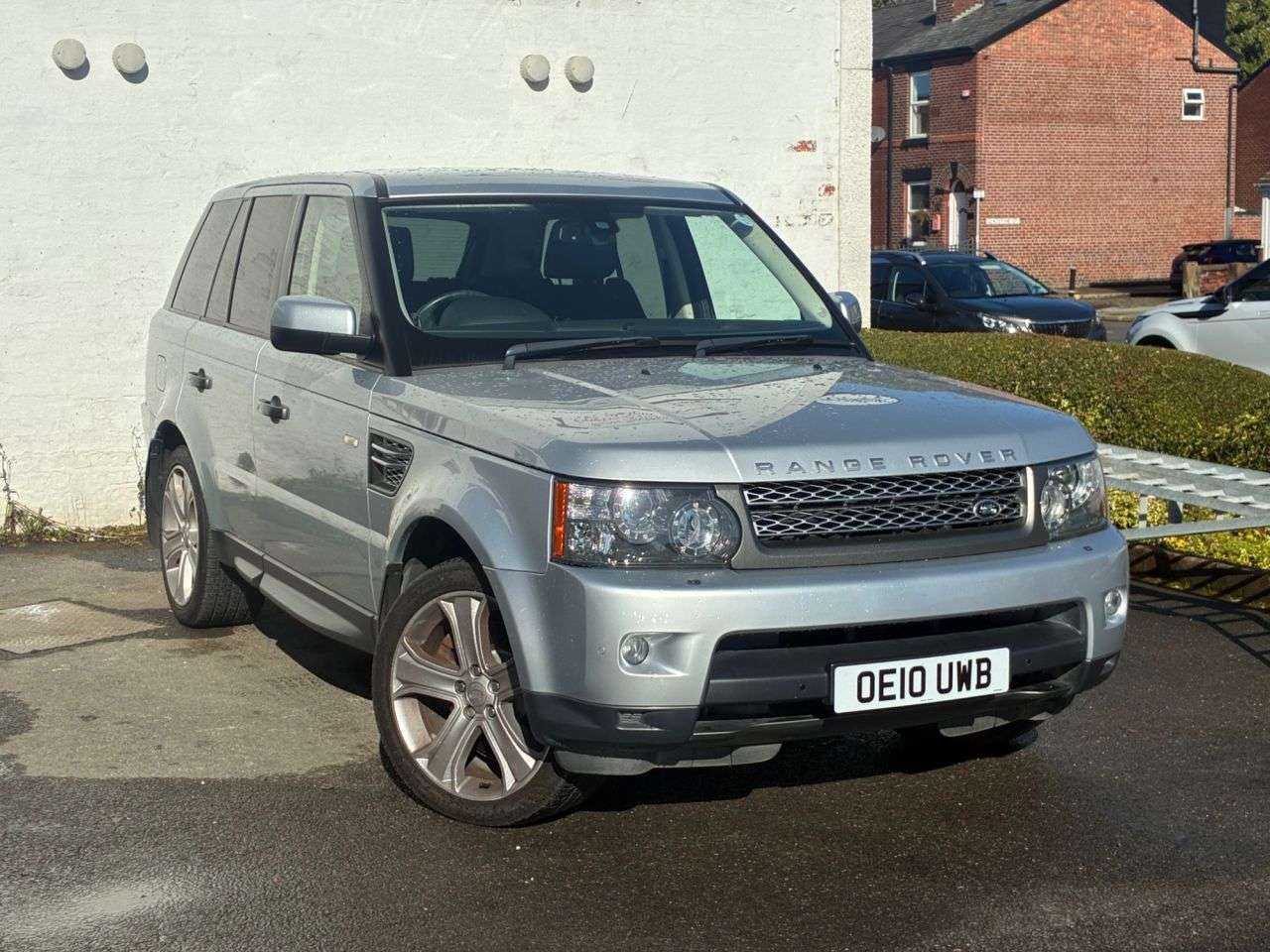 A 2010 LAND ROVER RANGE ROVER SPORT 3.6 TD V8 HSE SUV 5dr Diesel CommandShift 4WD Euro 4 (271 ps) FULL SPECIALI A 2010 LAND ROVER RANGE ROVER SPORT 3.6 TD V8 HSE SUV 5dr Diesel CommandShift 4WD Euro 4 (271 ps) FULL SPECIALI