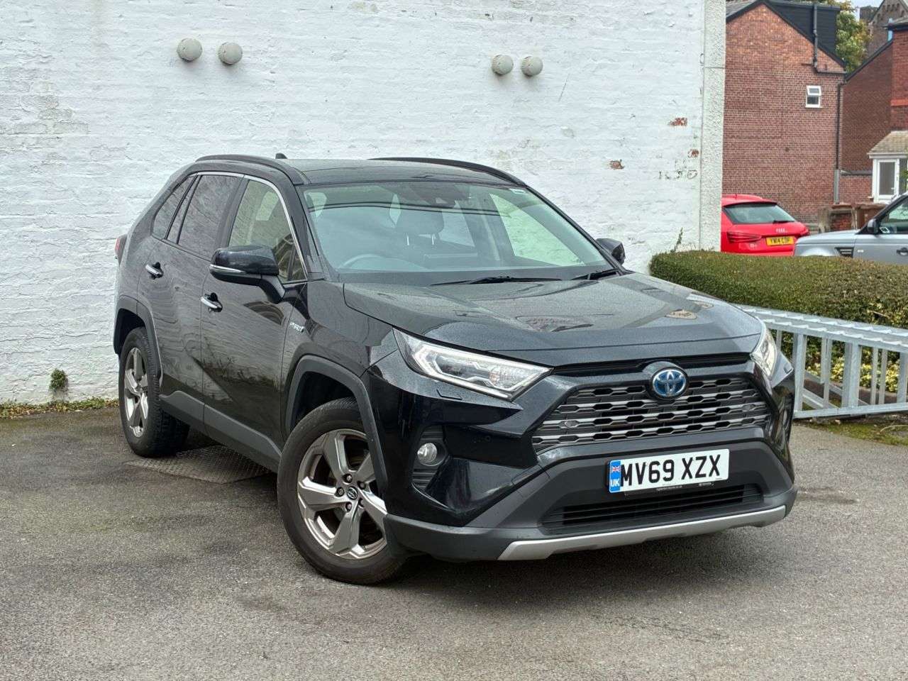 A 2019 TOYOTA RAV4 2.5 VVT-h Excel SUV 5dr Petrol Hybrid CVT Euro 6 (s/s) (218 ps) A 2019 TOYOTA RAV4 2.5 VVT-h Excel SUV 5dr Petrol Hybrid CVT Euro 6 (s/s) (218 ps)