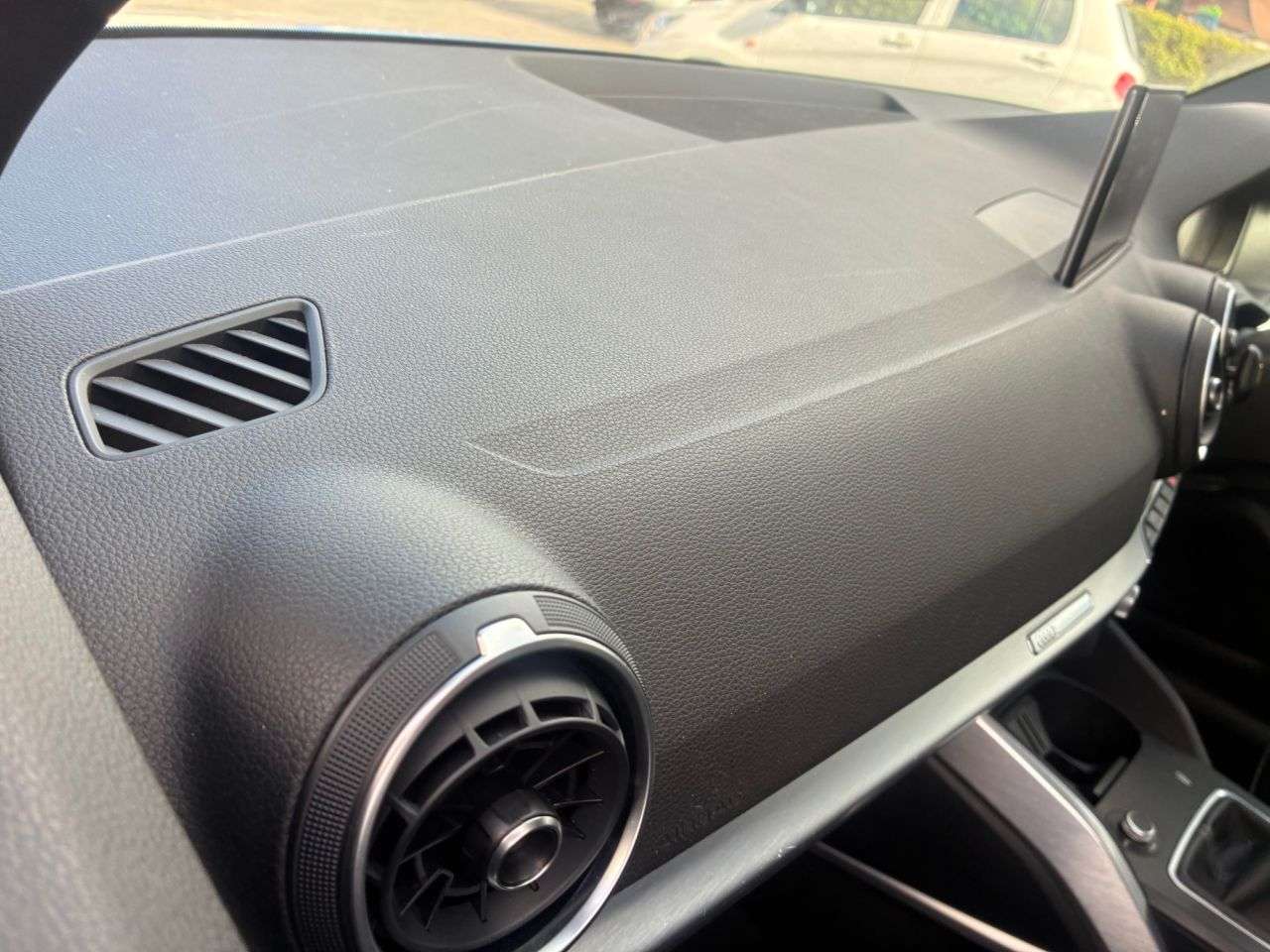 2016 AUDI Q2 2016 AUDI Q2