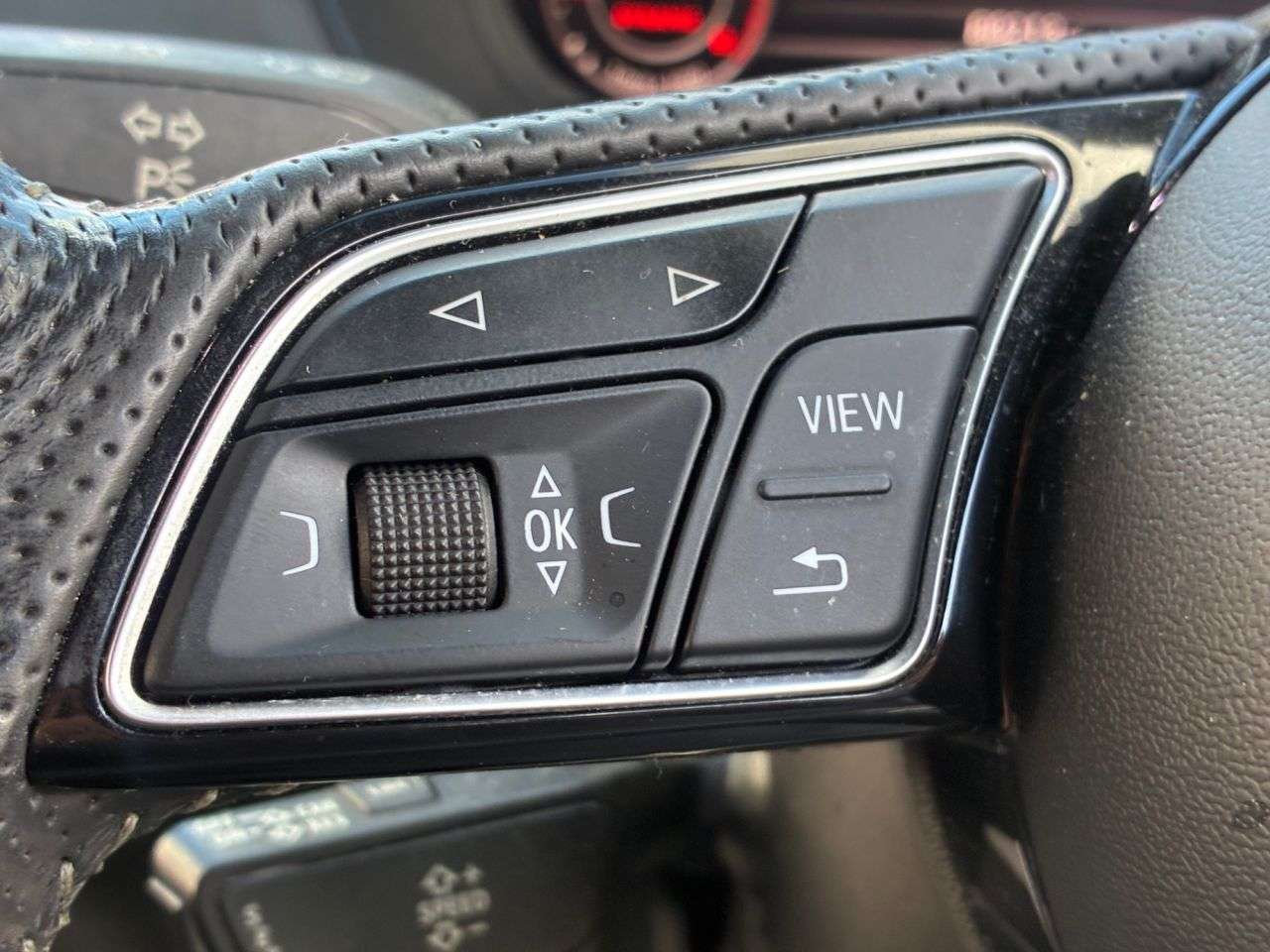 2016 AUDI Q2 2016 AUDI Q2