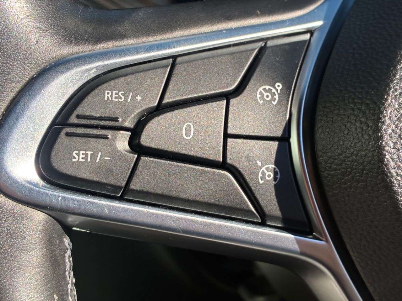 2021 RENAULT CLIO 2021 RENAULT CLIO
