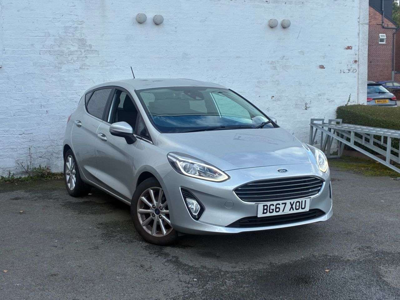 A 2017 FORD FIESTA 1.0T EcoBoost Titanium Hatchback 5dr Petrol Manual Euro 6 (s/s) (100 ps) CO A 2017 FORD FIESTA 1.0T EcoBoost Titanium Hatchback 5dr Petrol Manual Euro 6 (s/s) (100 ps) CO