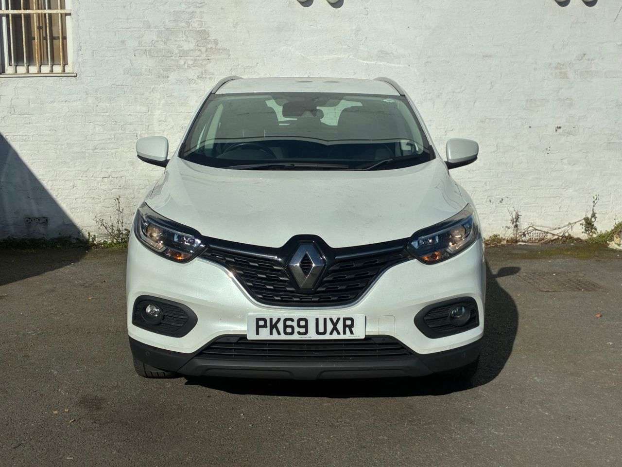 A 2019 RENAULT KADJAR 1.3 TCe Iconic SUV 5dr Petrol Manual Euro 6 (s/s) (160 ps) 2 KEYS FAMILY CA A 2019 RENAULT KADJAR 1.3 TCe Iconic SUV 5dr Petrol Manual Euro 6 (s/s) (160 ps) 2 KEYS FAMILY CA