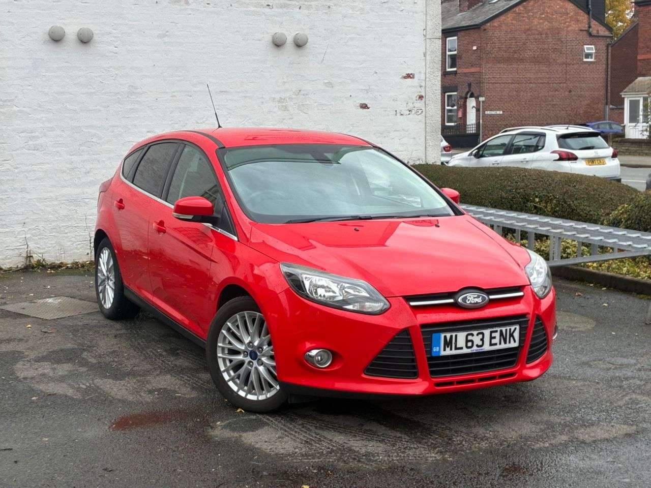 A 2013 FORD FOCUS 1.0T EcoBoost Zetec Hatchback 5dr Petrol Manual Euro 5 (s/s) (125 ps) THIS A 2013 FORD FOCUS 1.0T EcoBoost Zetec Hatchback 5dr Petrol Manual Euro 5 (s/s) (125 ps) THIS