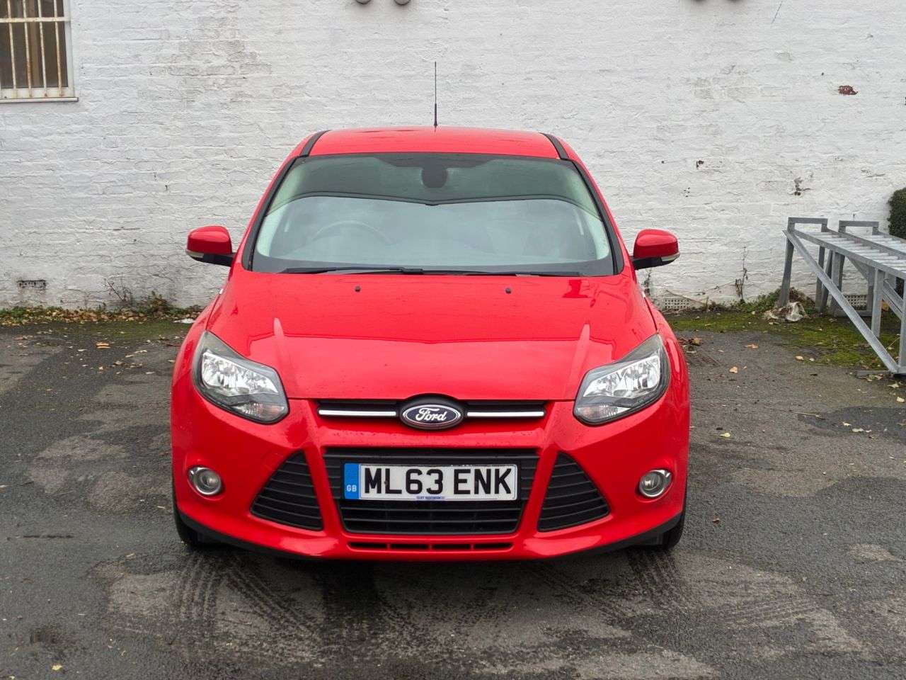 A 2013 FORD FOCUS 1.0T EcoBoost Zetec Hatchback 5dr Petrol Manual Euro 5 (s/s) (125 ps) THIS A 2013 FORD FOCUS 1.0T EcoBoost Zetec Hatchback 5dr Petrol Manual Euro 5 (s/s) (125 ps) THIS