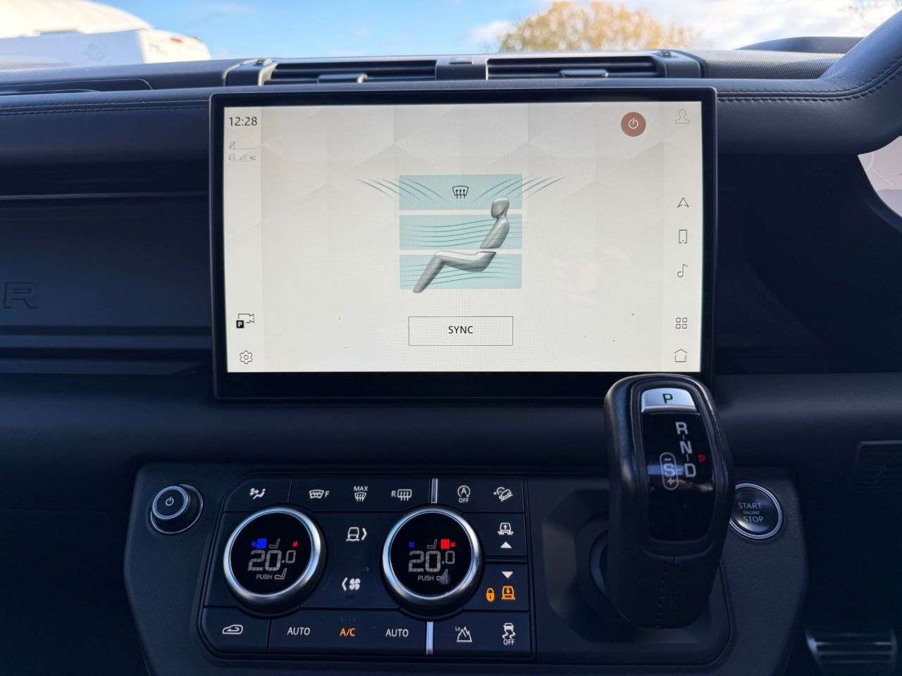 2022 LAND ROVER DEFENDER 110 2022 LAND ROVER DEFENDER 110