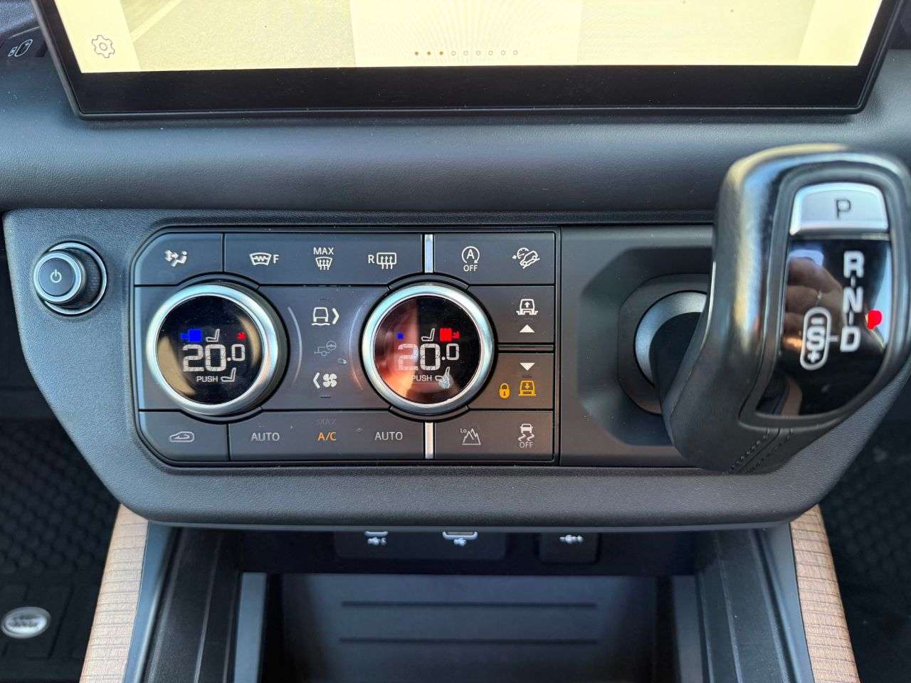 2022 LAND ROVER DEFENDER 110 2022 LAND ROVER DEFENDER 110