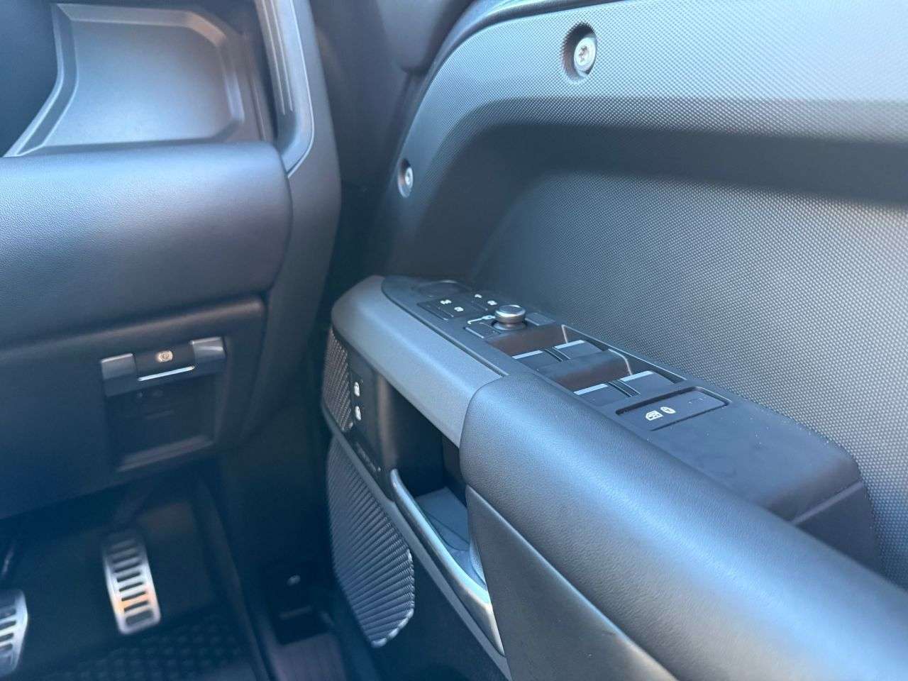 2022 LAND ROVER DEFENDER 110 2022 LAND ROVER DEFENDER 110