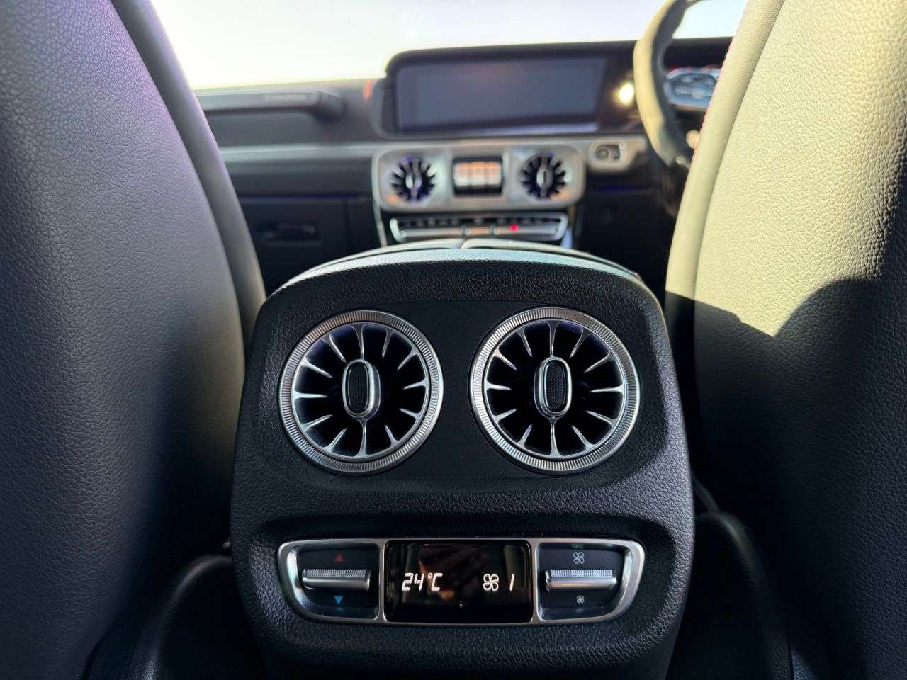 null MERCEDES-BENZ G-CLASS null MERCEDES-BENZ G-CLASS