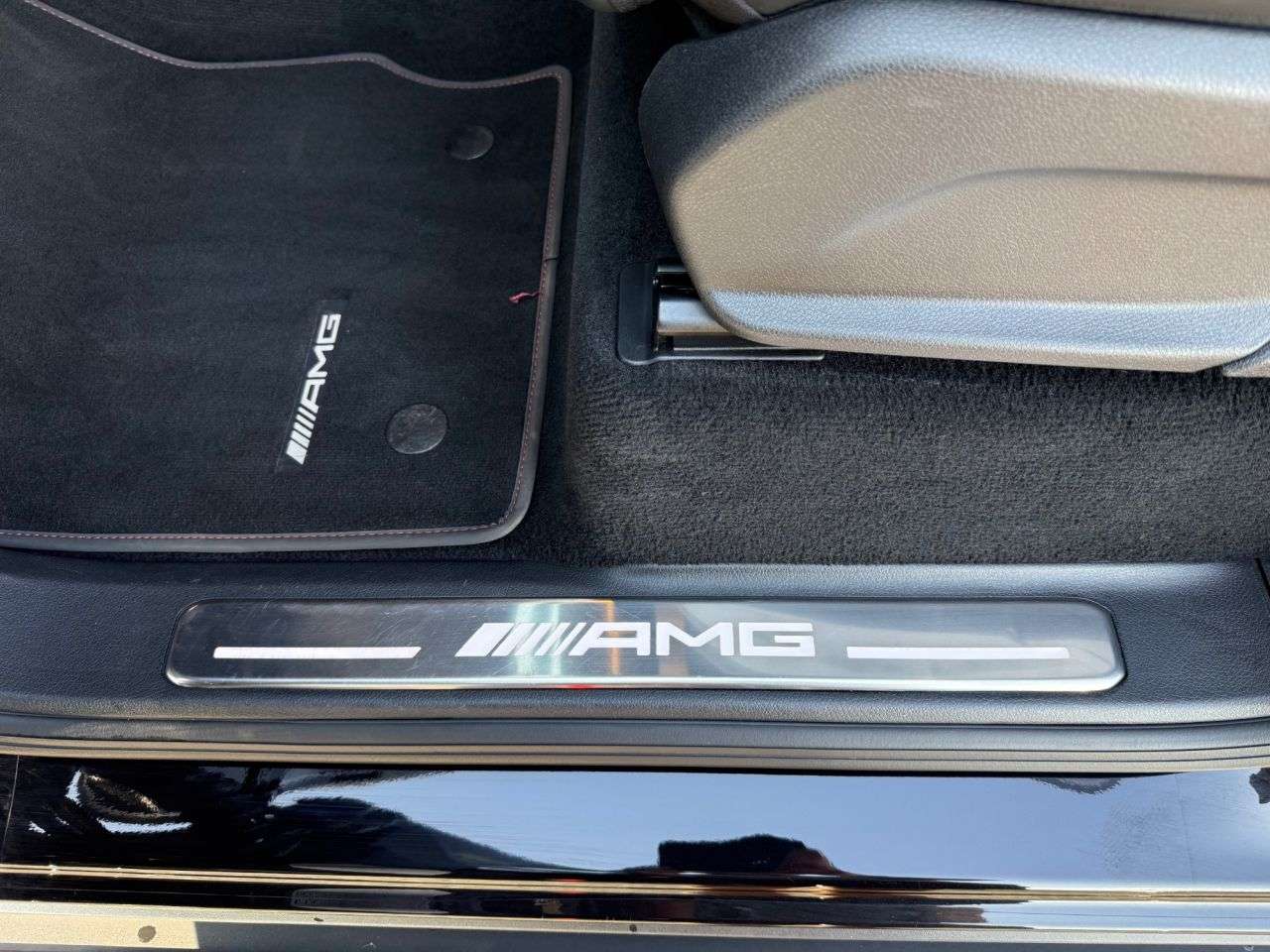 null MERCEDES-BENZ G-CLASS null MERCEDES-BENZ G-CLASS