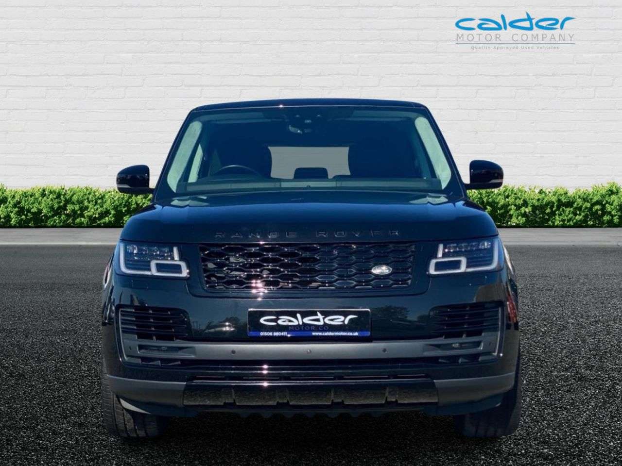 A 2019 LAND ROVER RANGE ROVER 2.0 P400e 12.4kWh GPF Autobiography SUV 5dr Petrol Plug-in Hybrid Auto 4WD A 2019 LAND ROVER RANGE ROVER 2.0 P400e 12.4kWh GPF Autobiography SUV 5dr Petrol Plug-in Hybrid Auto 4WD