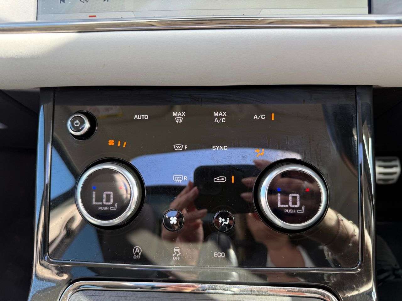 2020 LAND ROVER RANGE ROVER EVOQUE 2020 LAND ROVER RANGE ROVER EVOQUE