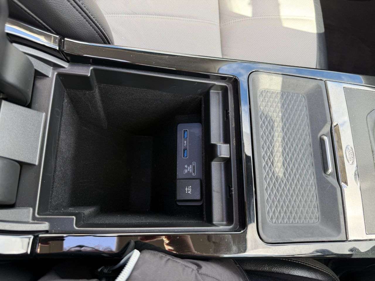 2020 LAND ROVER RANGE ROVER EVOQUE 2020 LAND ROVER RANGE ROVER EVOQUE