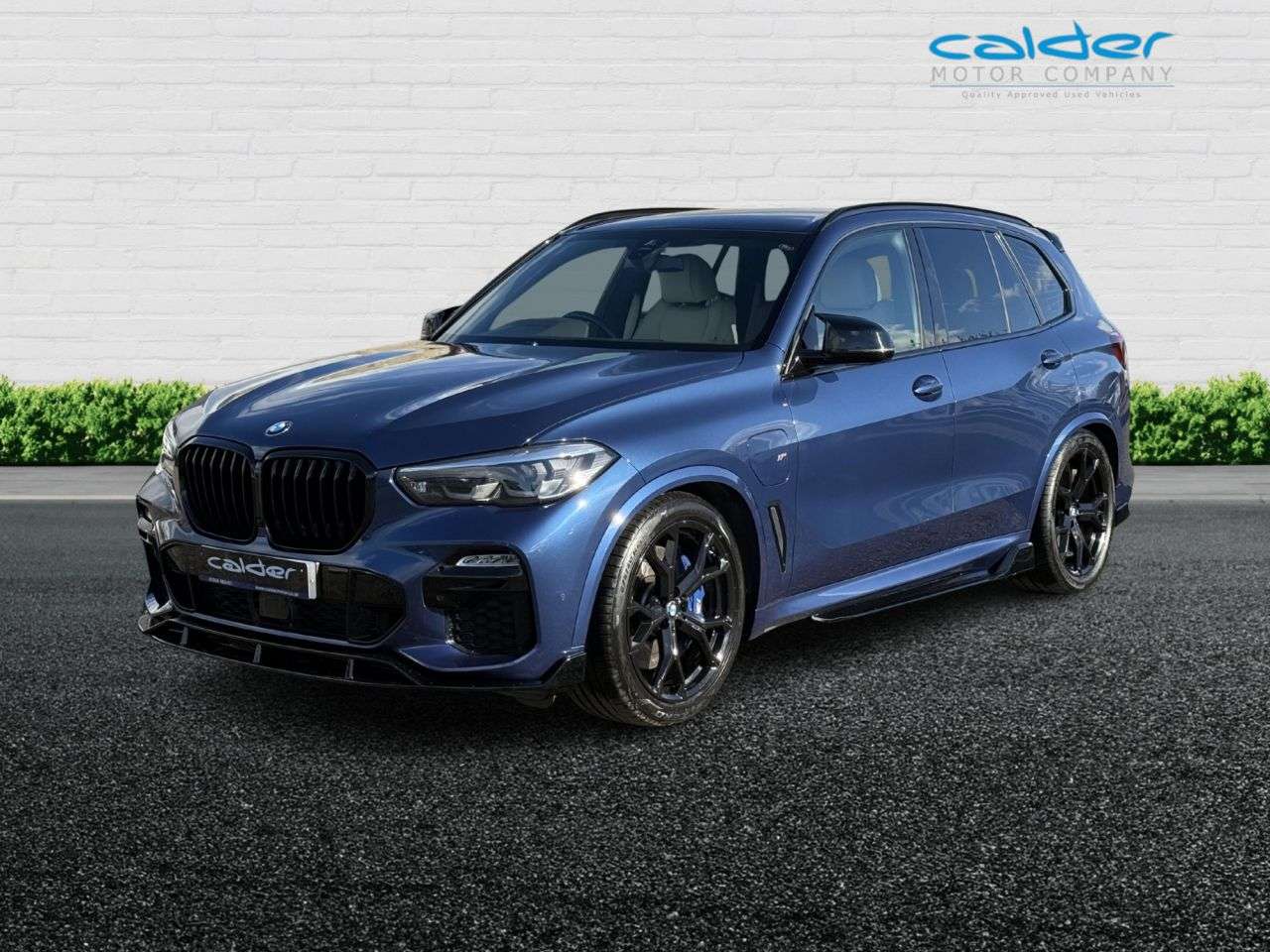 A 2021 BMW X5 3.0 45e 24kWh M Sport SUV 5dr Petrol Plug-in Hybrid Auto xDrive Euro 6 (s/s A 2021 BMW X5 3.0 45e 24kWh M Sport SUV 5dr Petrol Plug-in Hybrid Auto xDrive Euro 6 (s/s