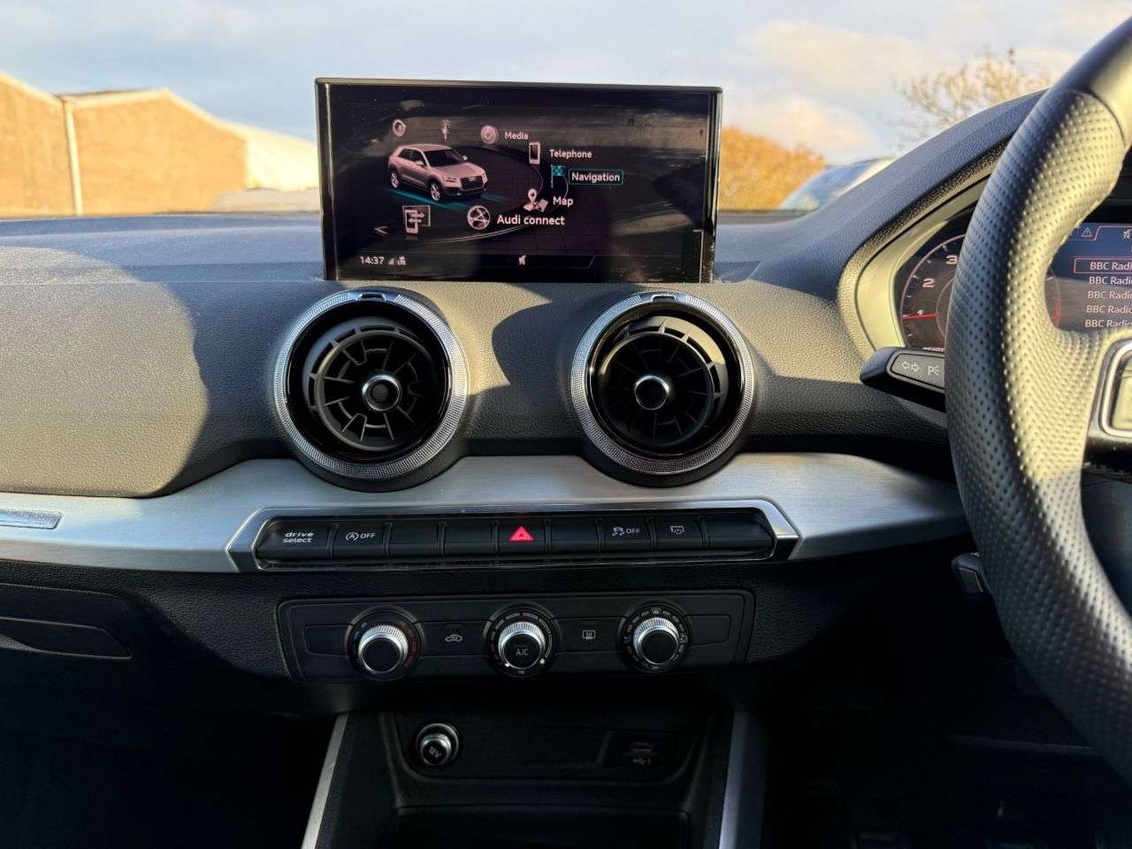 2021 AUDI Q2 2021 AUDI Q2