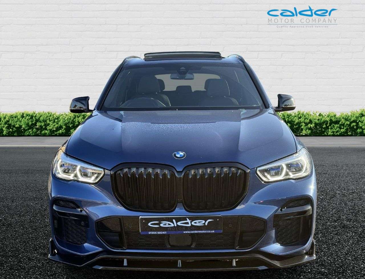 A 2022 BMW X5 3.0 30d MHT M Sport SUV 5dr Diesel Hybrid Auto xDrive Euro 6 (s/s) (286 ps) A 2022 BMW X5 3.0 30d MHT M Sport SUV 5dr Diesel Hybrid Auto xDrive Euro 6 (s/s) (286 ps)