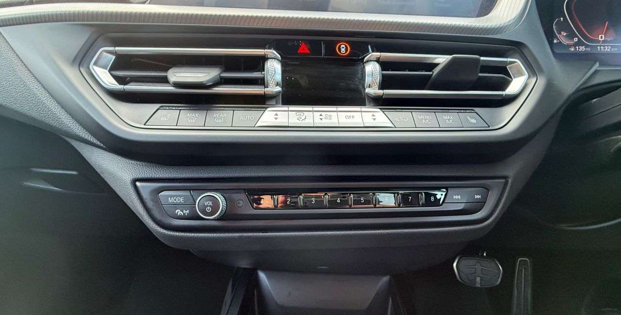 2024 BMW 1 SERIES 2024 BMW 1 SERIES