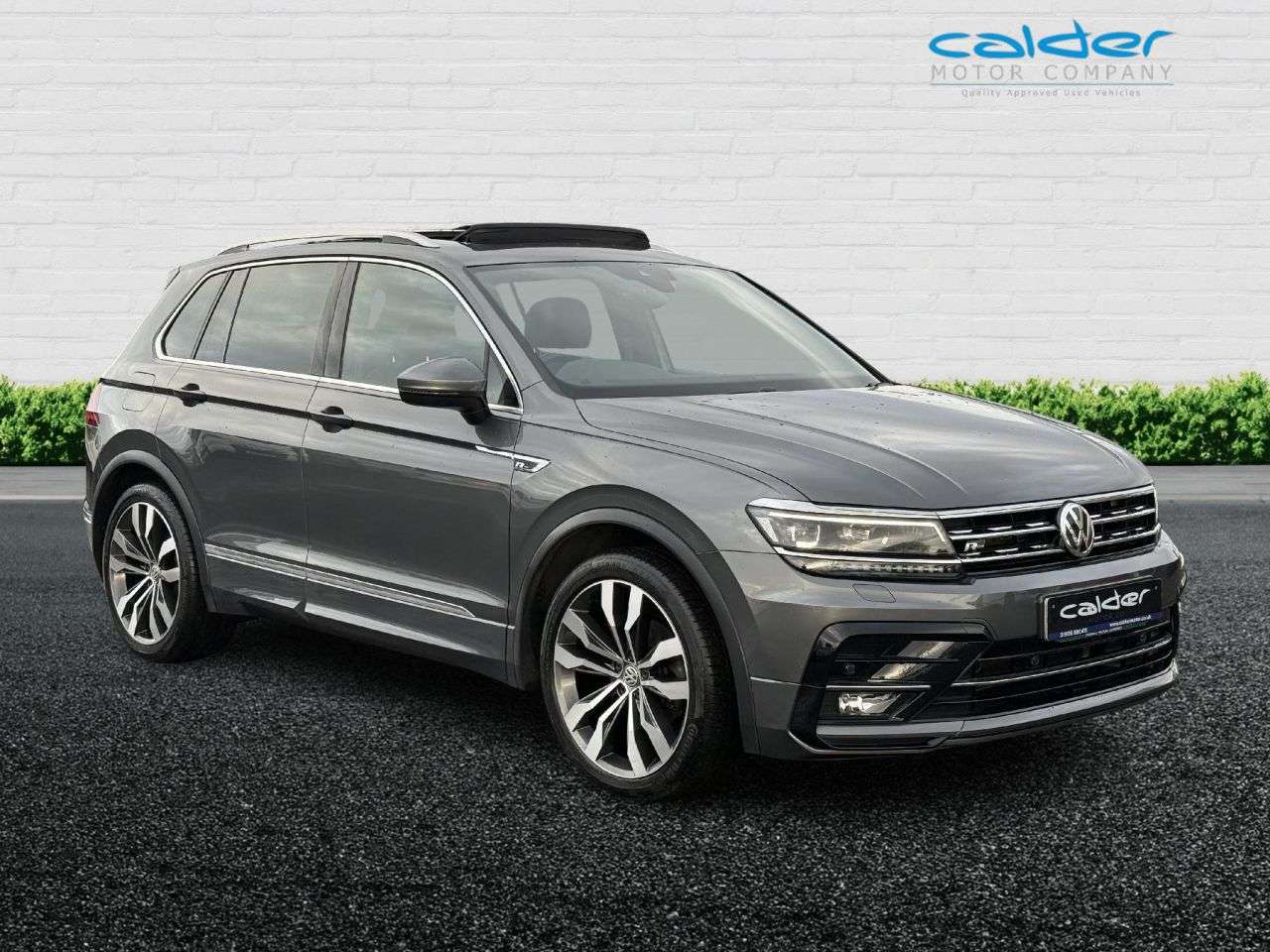 A 2017 VOLKSWAGEN TIGUAN 2.0 TDI R-Line SUV 5dr Diesel Manual 4Motion Euro 6 (s/s) (150 ps) PANROOF+ A 2017 VOLKSWAGEN TIGUAN 2.0 TDI R-Line SUV 5dr Diesel Manual 4Motion Euro 6 (s/s) (150 ps) PANROOF+