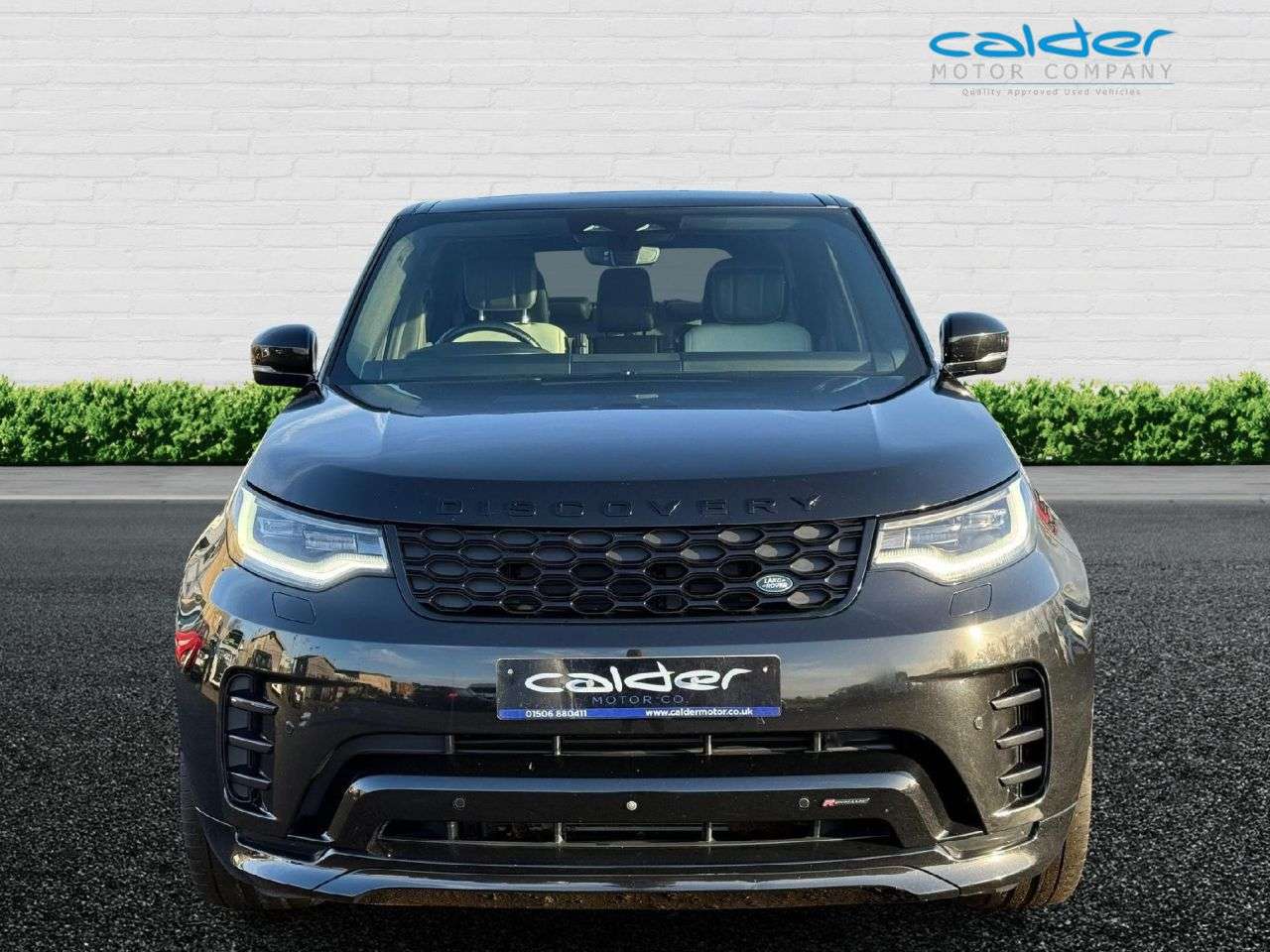 A 2022 LAND ROVER DISCOVERY 3.0 D300 MHEV R-Dynamic HSE SUV 5dr Diesel Auto 4WD Euro 6 (s/s) (300 ps) 2 A 2022 LAND ROVER DISCOVERY 3.0 D300 MHEV R-Dynamic HSE SUV 5dr Diesel Auto 4WD Euro 6 (s/s) (300 ps) 2