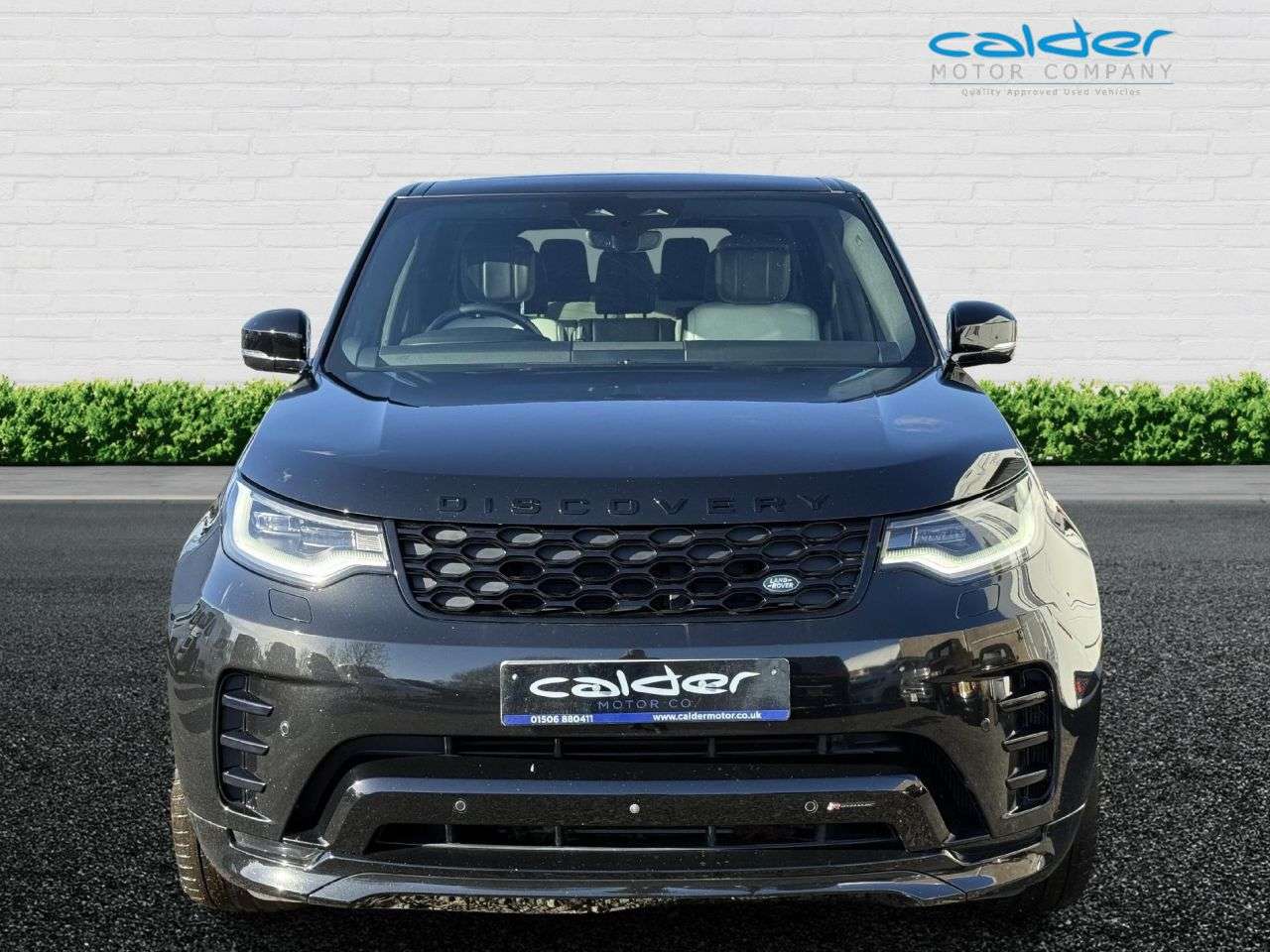 A 2022 LAND ROVER DISCOVERY 3.0 D300 MHEV R-Dynamic HSE SUV 5dr Diesel Auto 4WD Euro 6 (s/s) (300 ps) 2 A 2022 LAND ROVER DISCOVERY 3.0 D300 MHEV R-Dynamic HSE SUV 5dr Diesel Auto 4WD Euro 6 (s/s) (300 ps) 2