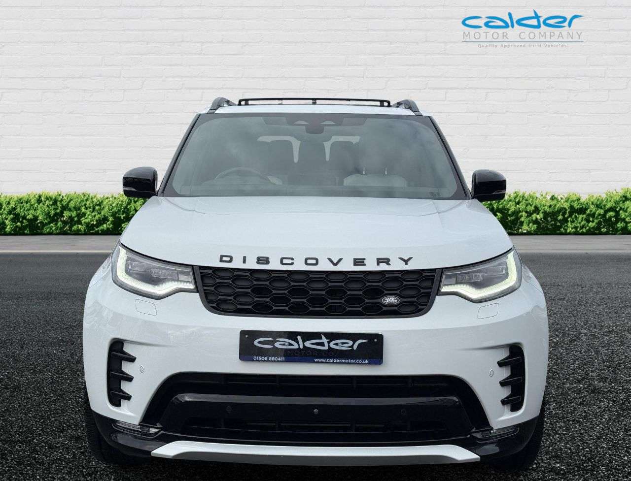 A 2021 LAND ROVER DISCOVERY 3.0 D250 MHEV R-Dynamic SE SUV 5dr Diesel Auto 4WD Euro 6 (s/s) (250 ps) 21 A 2021 LAND ROVER DISCOVERY 3.0 D250 MHEV R-Dynamic SE SUV 5dr Diesel Auto 4WD Euro 6 (s/s) (250 ps) 21