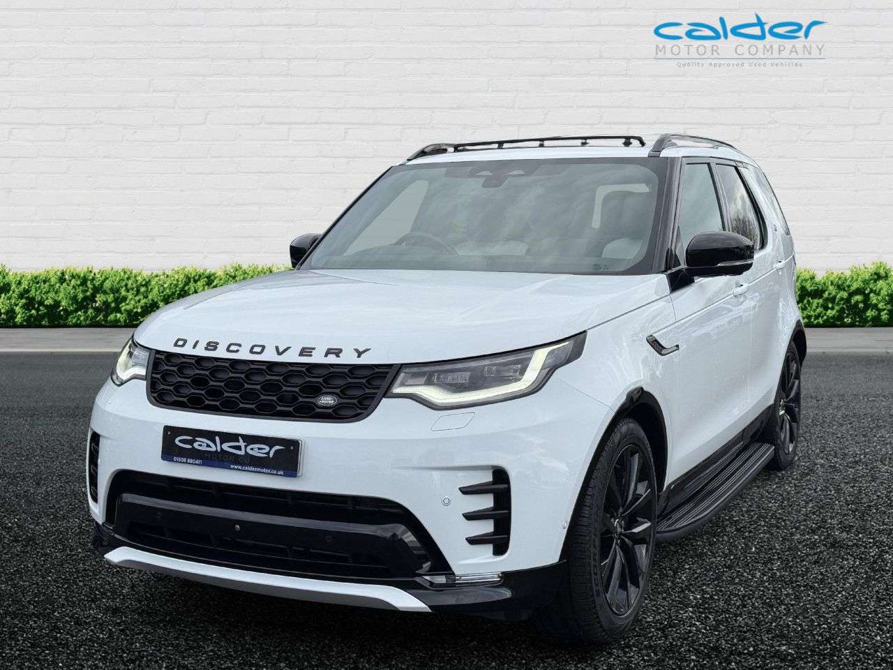 A 2021 LAND ROVER DISCOVERY 3.0 D250 MHEV R-Dynamic SE SUV 5dr Diesel Auto 4WD Euro 6 (s/s) (250 ps) 21 A 2021 LAND ROVER DISCOVERY 3.0 D250 MHEV R-Dynamic SE SUV 5dr Diesel Auto 4WD Euro 6 (s/s) (250 ps) 21