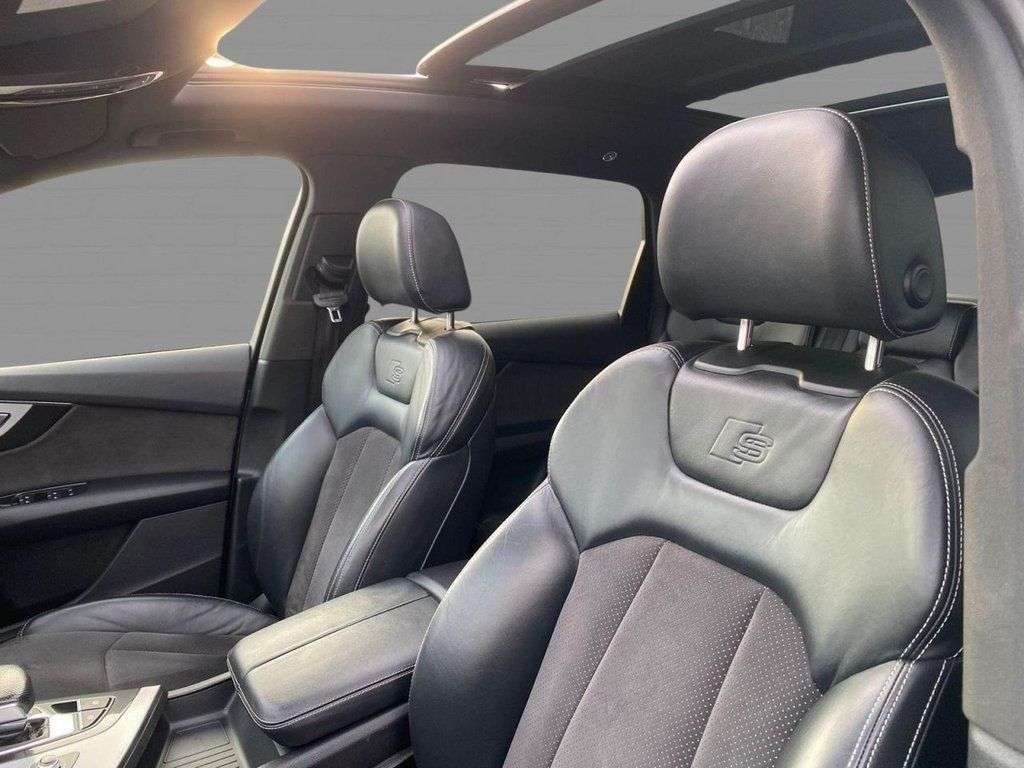 2016 AUDI Q7 2016 AUDI Q7