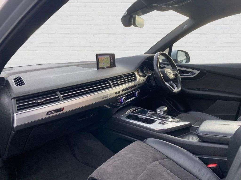 2016 AUDI Q7 2016 AUDI Q7