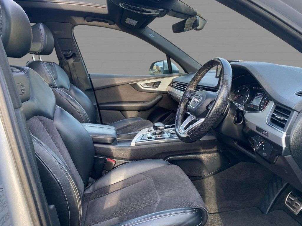 2016 AUDI Q7 2016 AUDI Q7