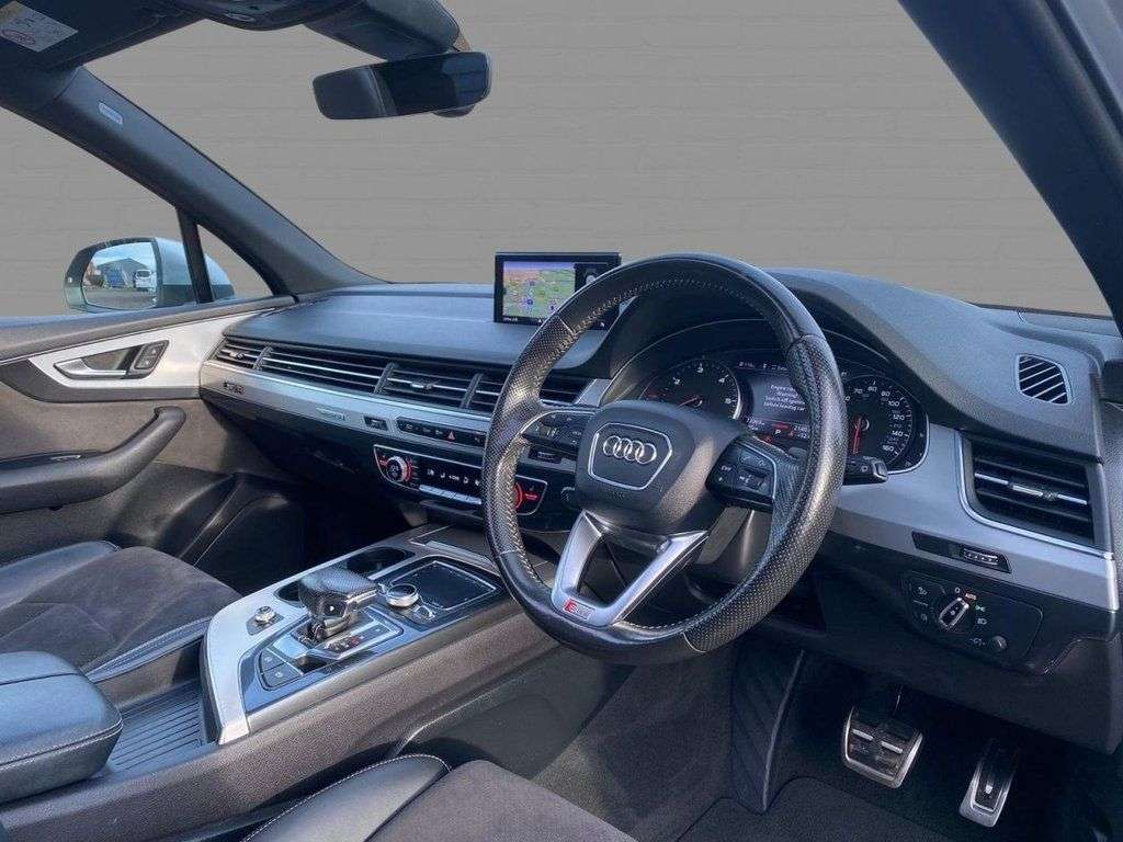 2016 AUDI Q7 2016 AUDI Q7