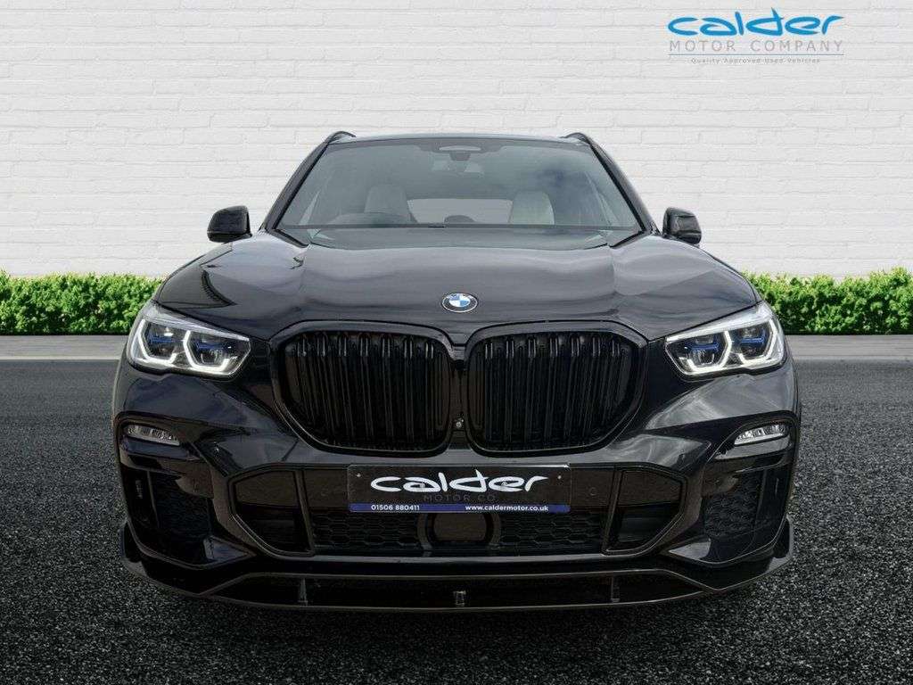 A 2022 BMW X5 3.0 45e 24kWh M Sport SUV 5dr Petrol Plug-in Hybrid Auto xDrive Euro 6 (s/s A 2022 BMW X5 3.0 45e 24kWh M Sport SUV 5dr Petrol Plug-in Hybrid Auto xDrive Euro 6 (s/s