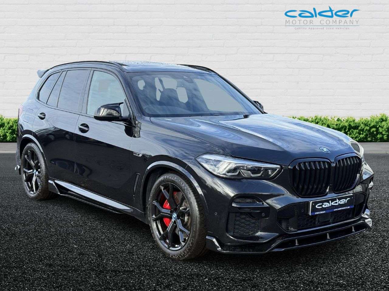 A 2022 BMW X5 3.0 45e 24kWh M Sport SUV 5dr Petrol Plug-in Hybrid Auto xDrive Euro 6 (s/s A 2022 BMW X5 3.0 45e 24kWh M Sport SUV 5dr Petrol Plug-in Hybrid Auto xDrive Euro 6 (s/s