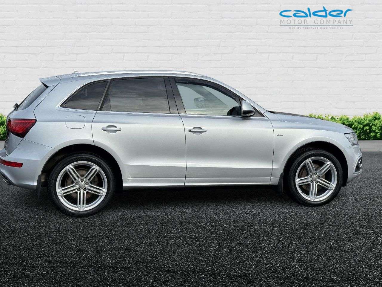 2013 AUDI Q5 2013 AUDI Q5