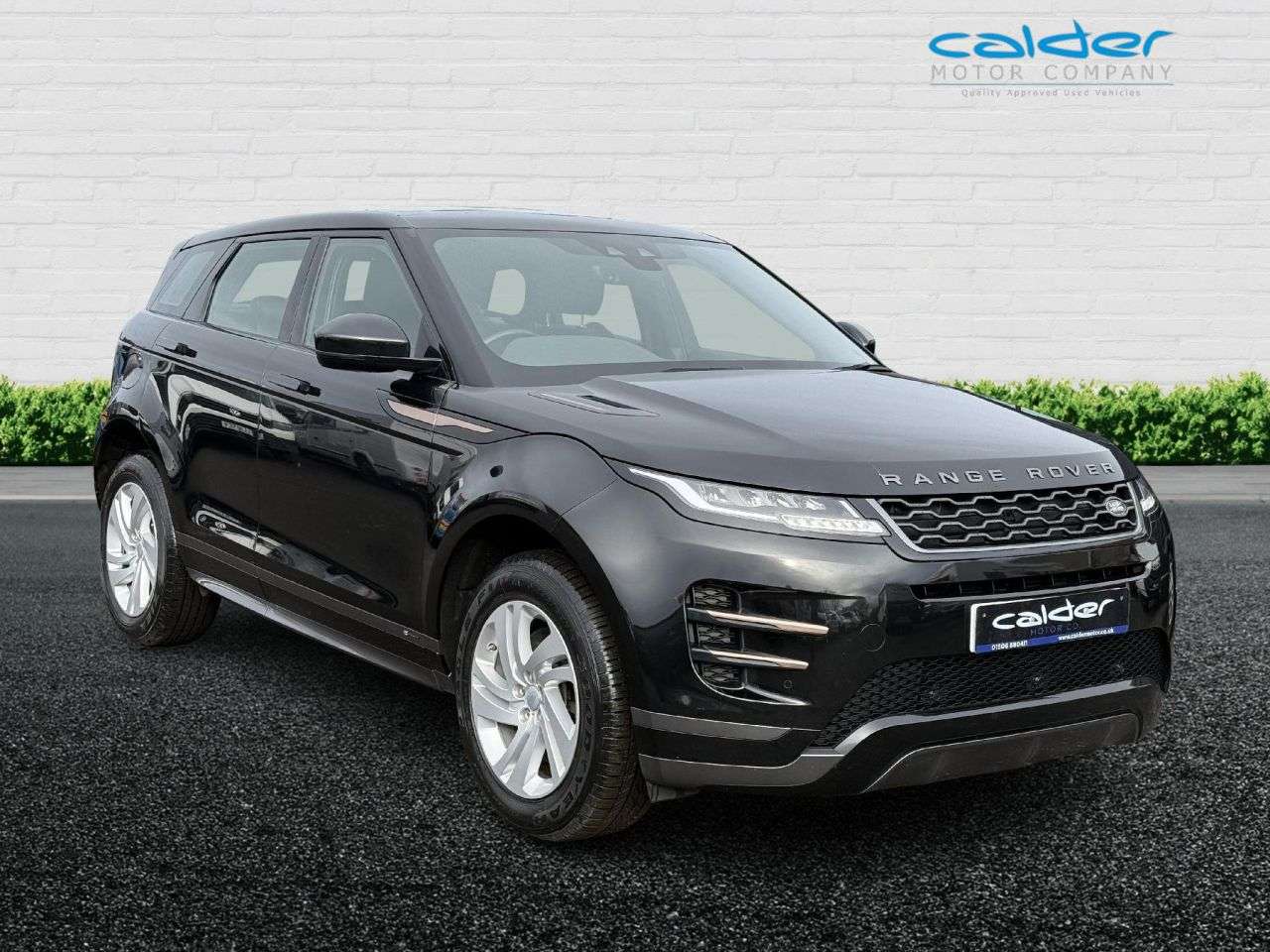 A 2020 LAND ROVER RANGE ROVER EVOQUE 2.0 D150 R-Dynamic S SUV 5dr Diesel Manual FWD Euro 6 (s/s) (150 ps) PANROO A 2020 LAND ROVER RANGE ROVER EVOQUE 2.0 D150 R-Dynamic S SUV 5dr Diesel Manual FWD Euro 6 (s/s) (150 ps) PANROO
