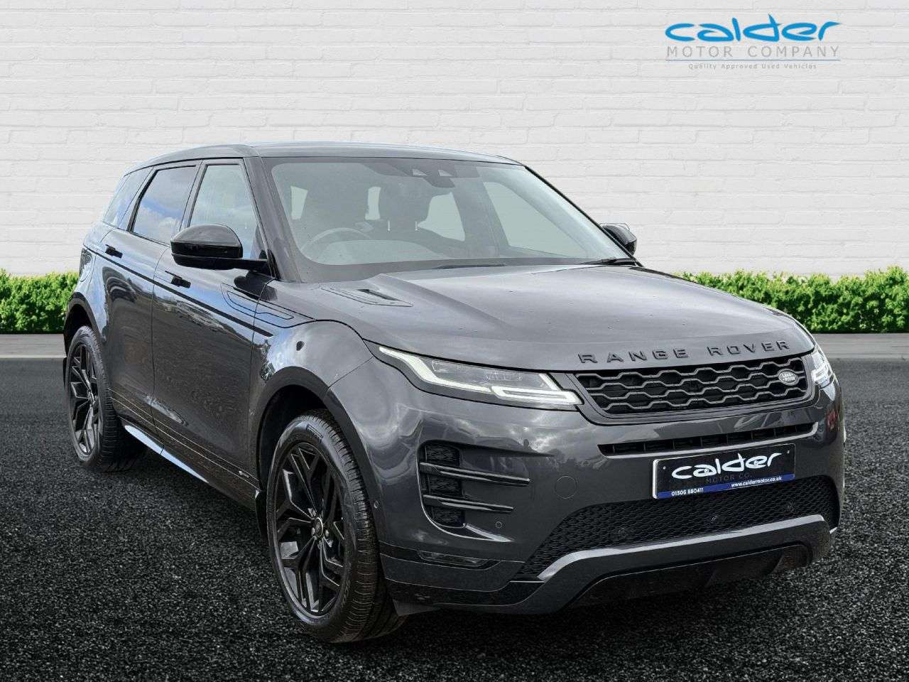 A 2019 LAND ROVER RANGE ROVER EVOQUE 2.0 D240 R-Dynamic SE SUV 5dr Diesel Auto 4WD Euro 6 (s/s) (240 ps) PANROOF A 2019 LAND ROVER RANGE ROVER EVOQUE 2.0 D240 R-Dynamic SE SUV 5dr Diesel Auto 4WD Euro 6 (s/s) (240 ps) PANROOF
