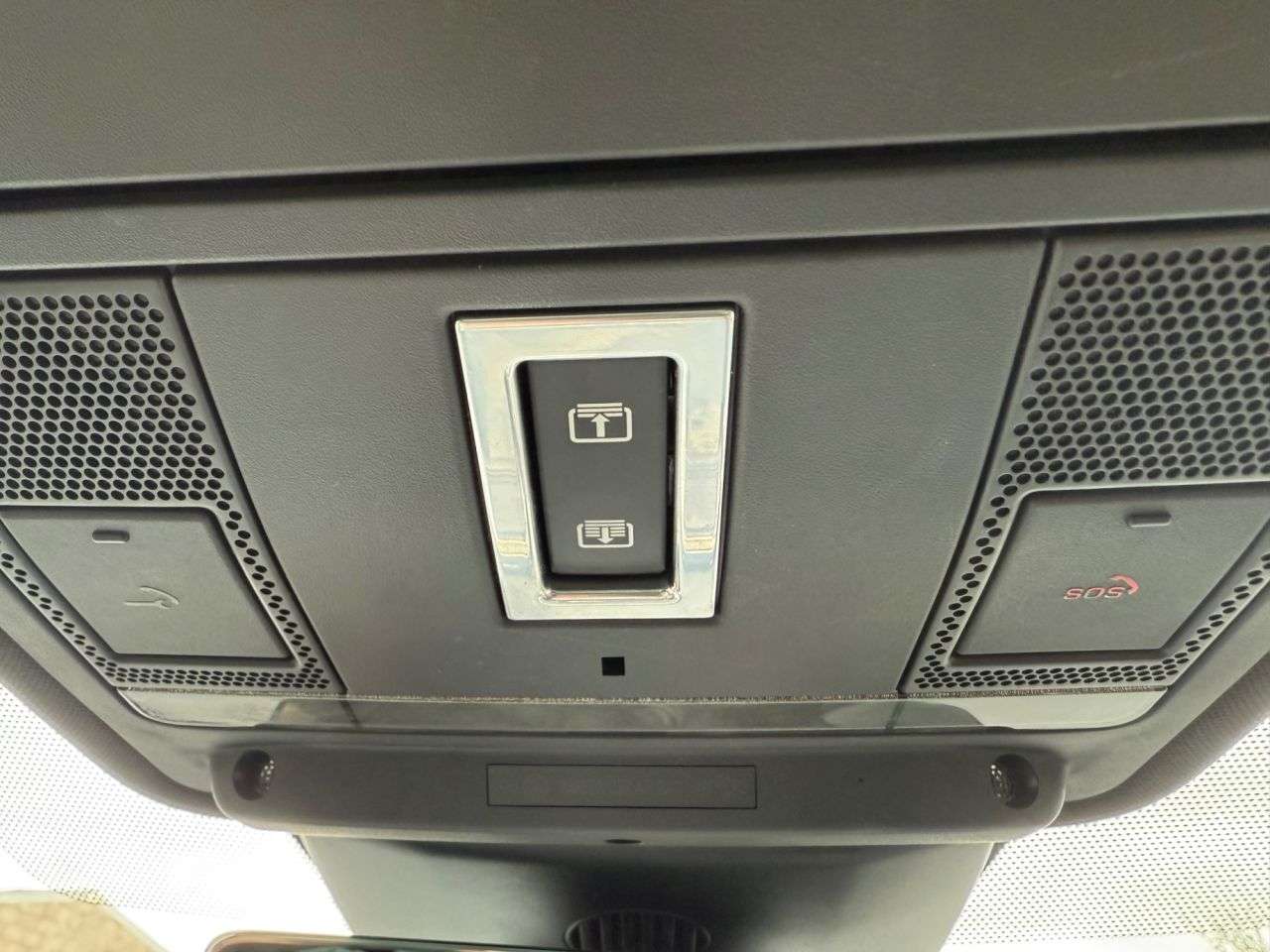 2019 LAND ROVER RANGE ROVER EVOQUE 2019 LAND ROVER RANGE ROVER EVOQUE