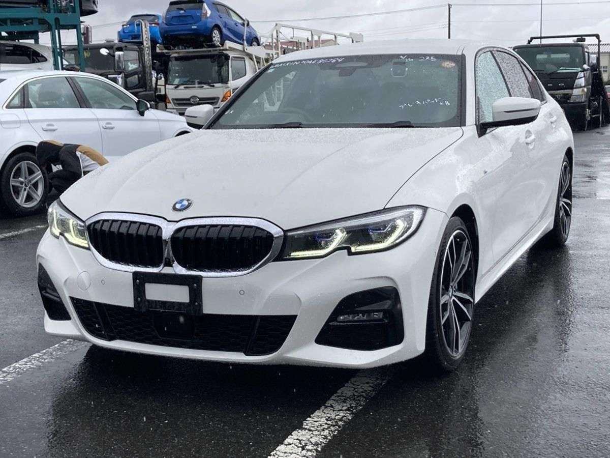 A 2019 BMW 3 SERIES 2.0 330I M SPORT SALOON 4DR PETROL AUTO EURO 6 (S/S) (258 PS) JDM+STUNNING A 2019 BMW 3 SERIES 2.0 330I M SPORT SALOON 4DR PETROL AUTO EURO 6 (S/S) (258 PS) JDM+STUNNING