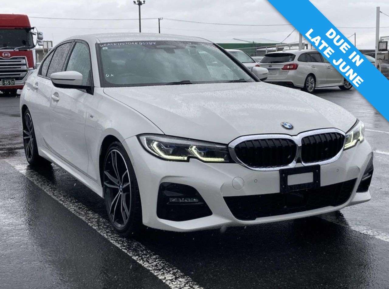 A 2019 BMW 3 SERIES 2.0 330I M SPORT SALOON 4DR PETROL AUTO EURO 6 (S/S) (258 PS) JDM+STUNNING A 2019 BMW 3 SERIES 2.0 330I M SPORT SALOON 4DR PETROL AUTO EURO 6 (S/S) (258 PS) JDM+STUNNING