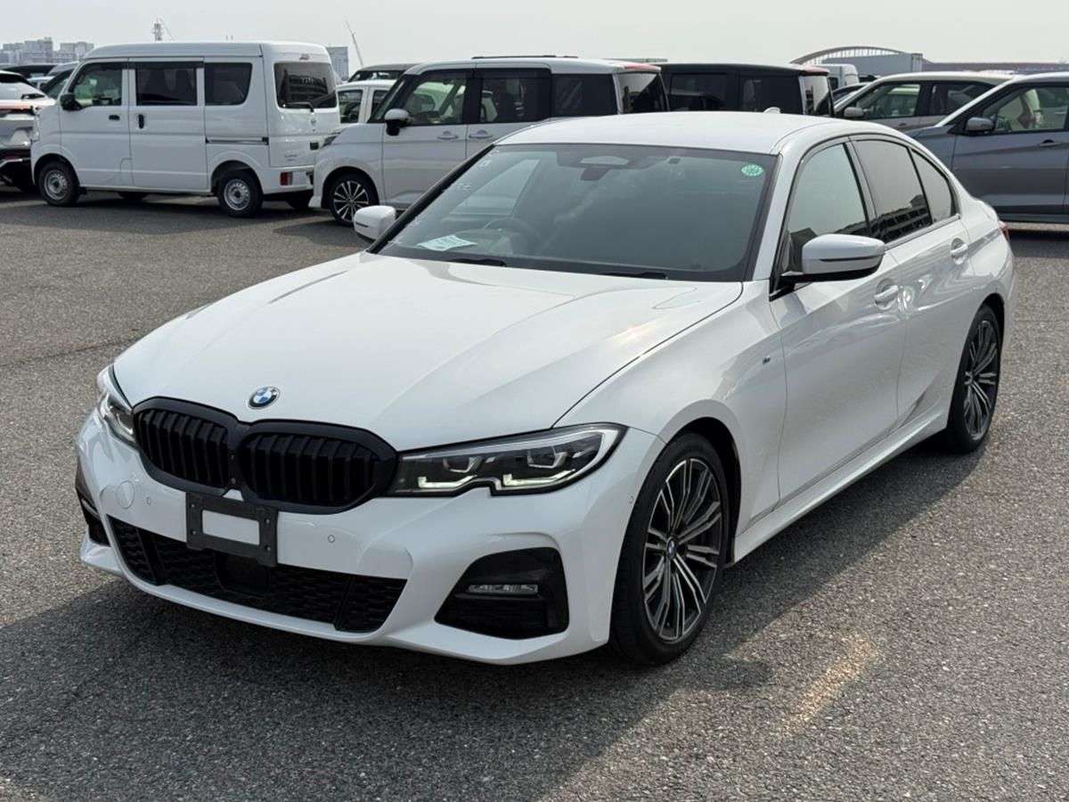 A 2019 BMW 3 SERIES 2.0 330I M SPORT SALOON 4DR PETROL AUTO EURO 6 (S/S) (258 PS) JDM VEHICLE+I A 2019 BMW 3 SERIES 2.0 330I M SPORT SALOON 4DR PETROL AUTO EURO 6 (S/S) (258 PS) JDM VEHICLE+I