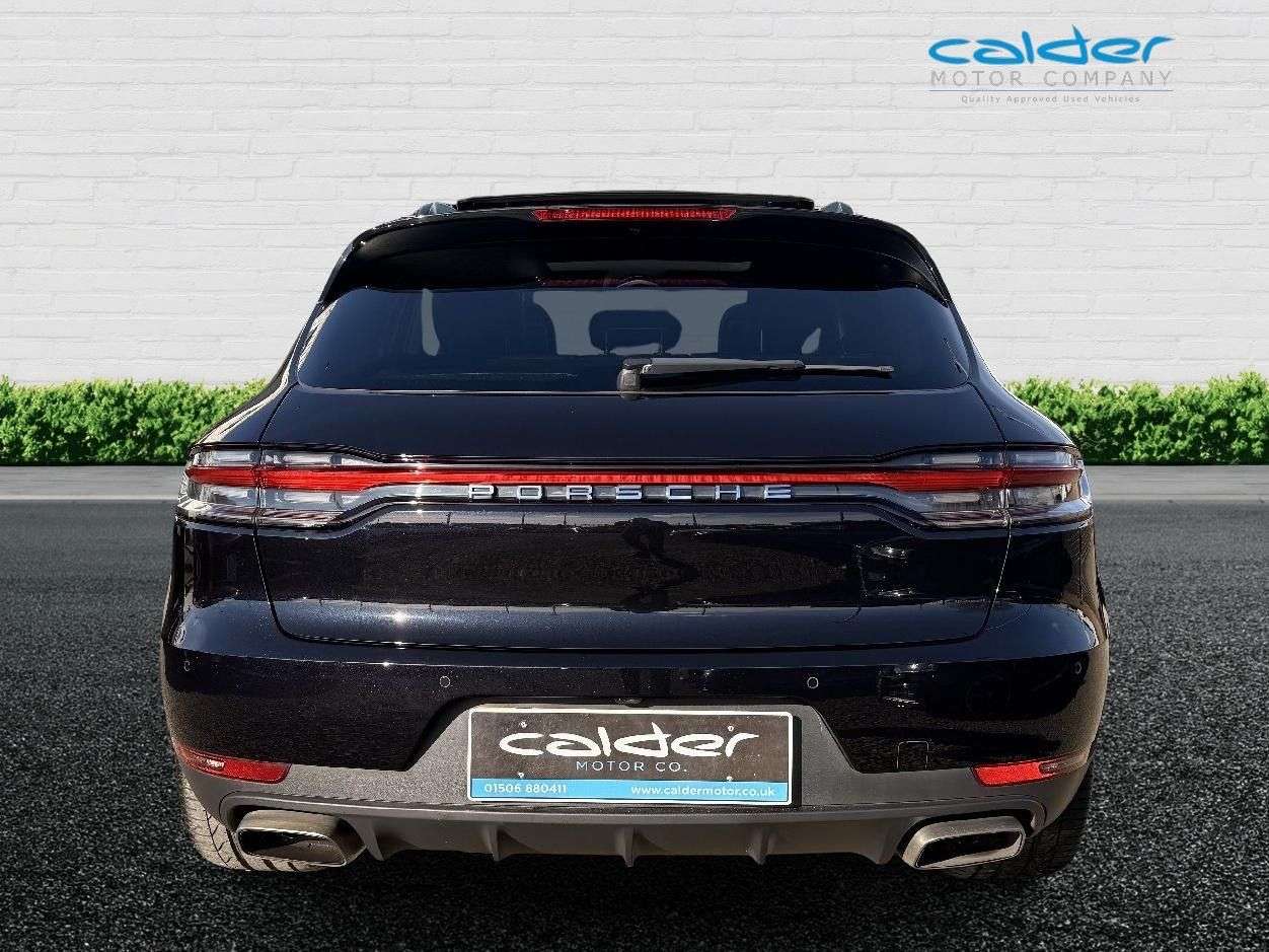 2018 PORSCHE MACAN 2018 PORSCHE MACAN