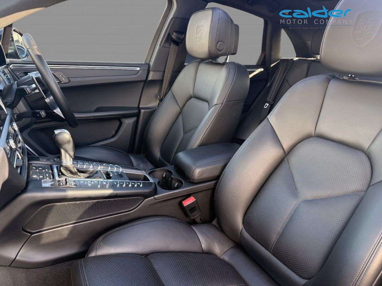 2018 PORSCHE MACAN 2018 PORSCHE MACAN