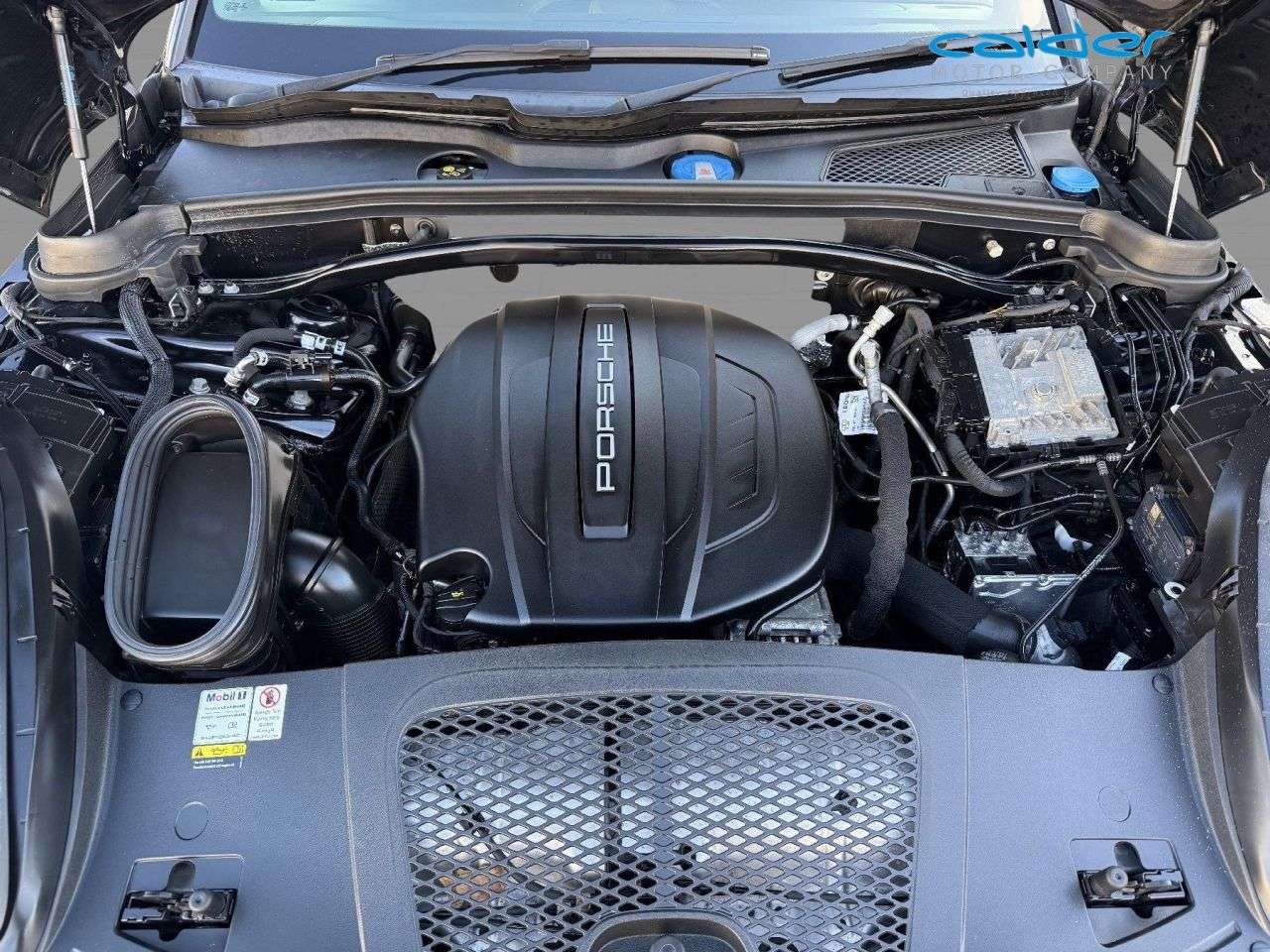 2018 PORSCHE MACAN 2018 PORSCHE MACAN