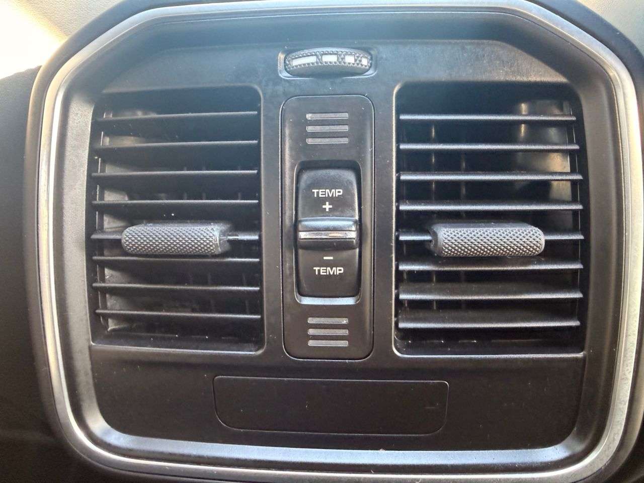 2018 PORSCHE MACAN 2018 PORSCHE MACAN