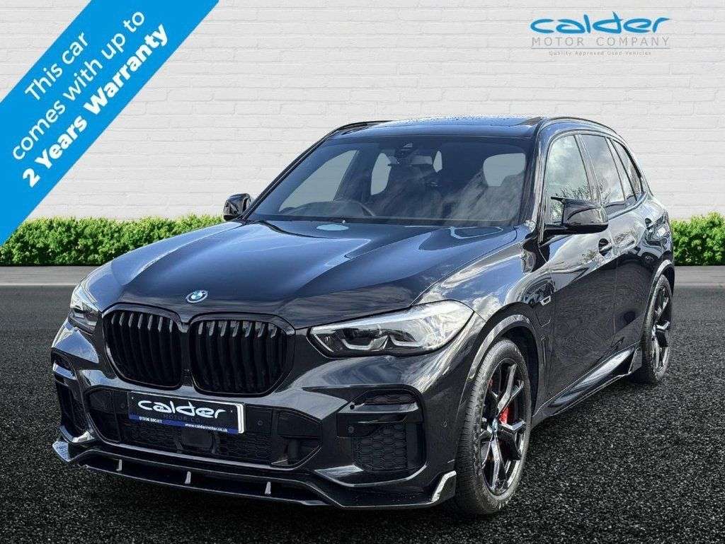 A 2022 BMW X5 3.0 45e 24kWh M Sport SUV 5dr Petrol Plug-in Hybrid Auto xDrive Euro 6 (s/s A 2022 BMW X5 3.0 45e 24kWh M Sport SUV 5dr Petrol Plug-in Hybrid Auto xDrive Euro 6 (s/s