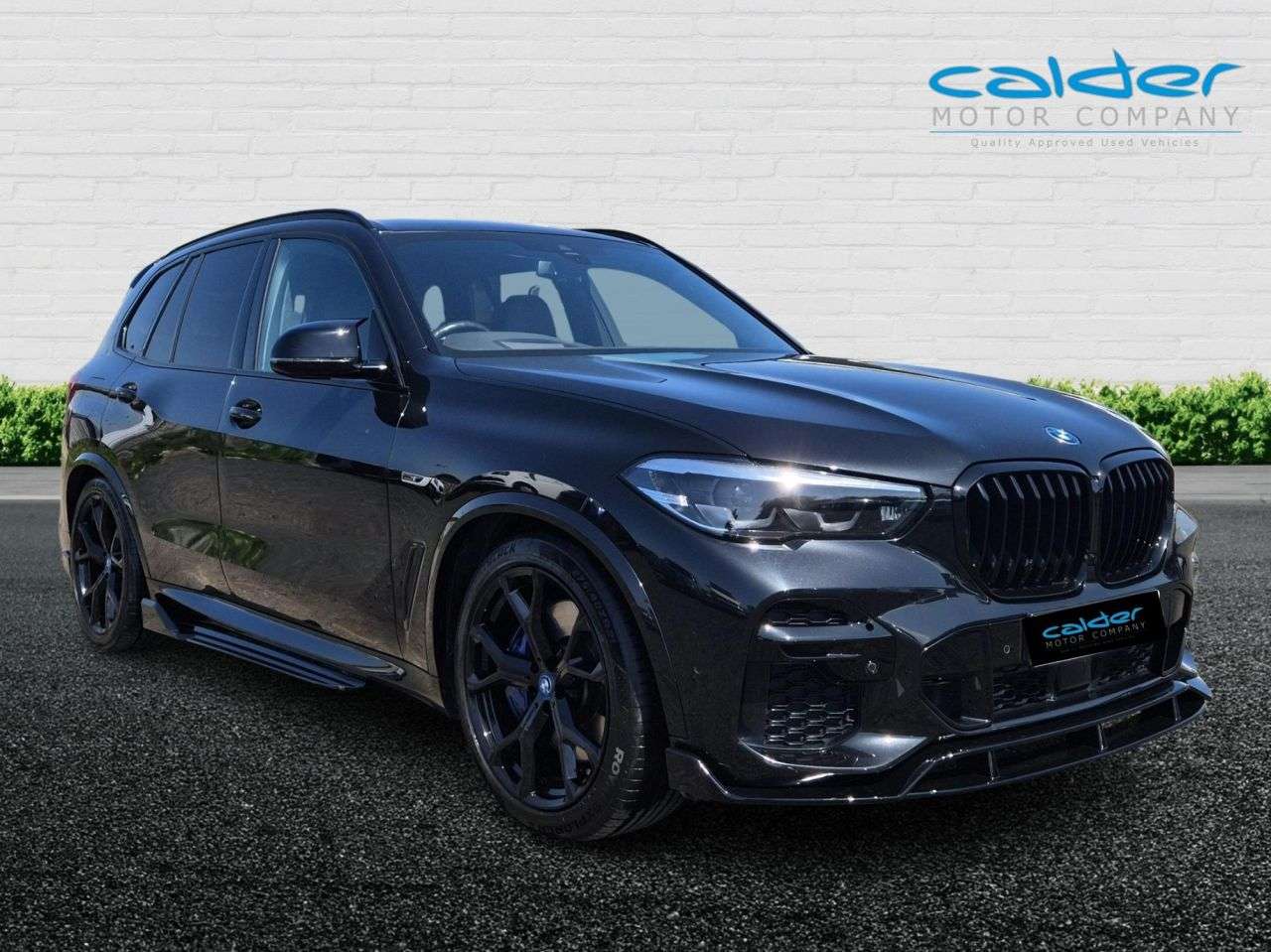 A 2022 BMW X5 3.0 45e 24kWh M Sport SUV 5dr Petrol Plug-in Hybrid Auto xDrive Euro 6 (s/s A 2022 BMW X5 3.0 45e 24kWh M Sport SUV 5dr Petrol Plug-in Hybrid Auto xDrive Euro 6 (s/s