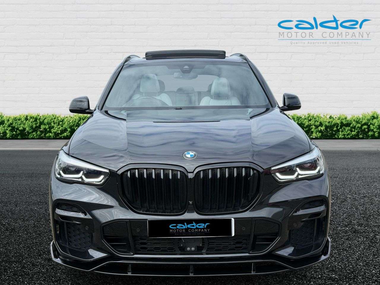 A 2023 BMW X5 3.0 30d MHT M Sport SUV 5dr Diesel Hybrid Auto xDrive Euro 6 (s/s) (286 ps) A 2023 BMW X5 3.0 30d MHT M Sport SUV 5dr Diesel Hybrid Auto xDrive Euro 6 (s/s) (286 ps)