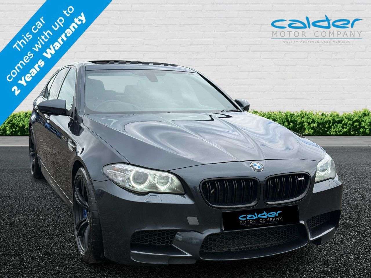 A 2013 BMW M5 4.4 V8 Saloon 4dr Petrol DCT Euro 5 (s/s) (560 ps) LOVELY HIGH SPEC EXAMPLE A 2013 BMW M5 4.4 V8 Saloon 4dr Petrol DCT Euro 5 (s/s) (560 ps) LOVELY HIGH SPEC EXAMPLE