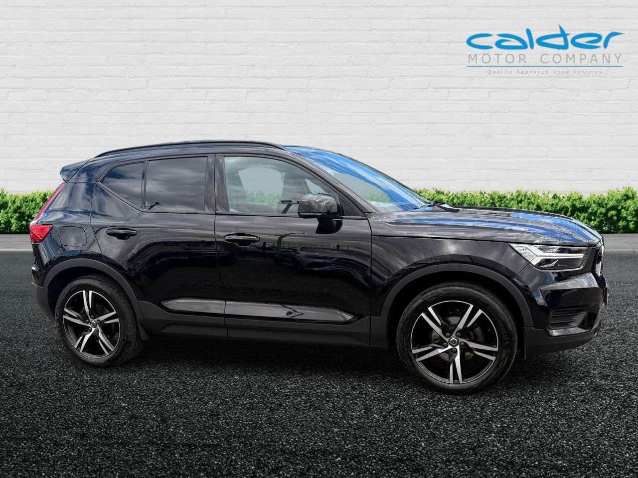 2021 VOLVO XC40 2021 VOLVO XC40
